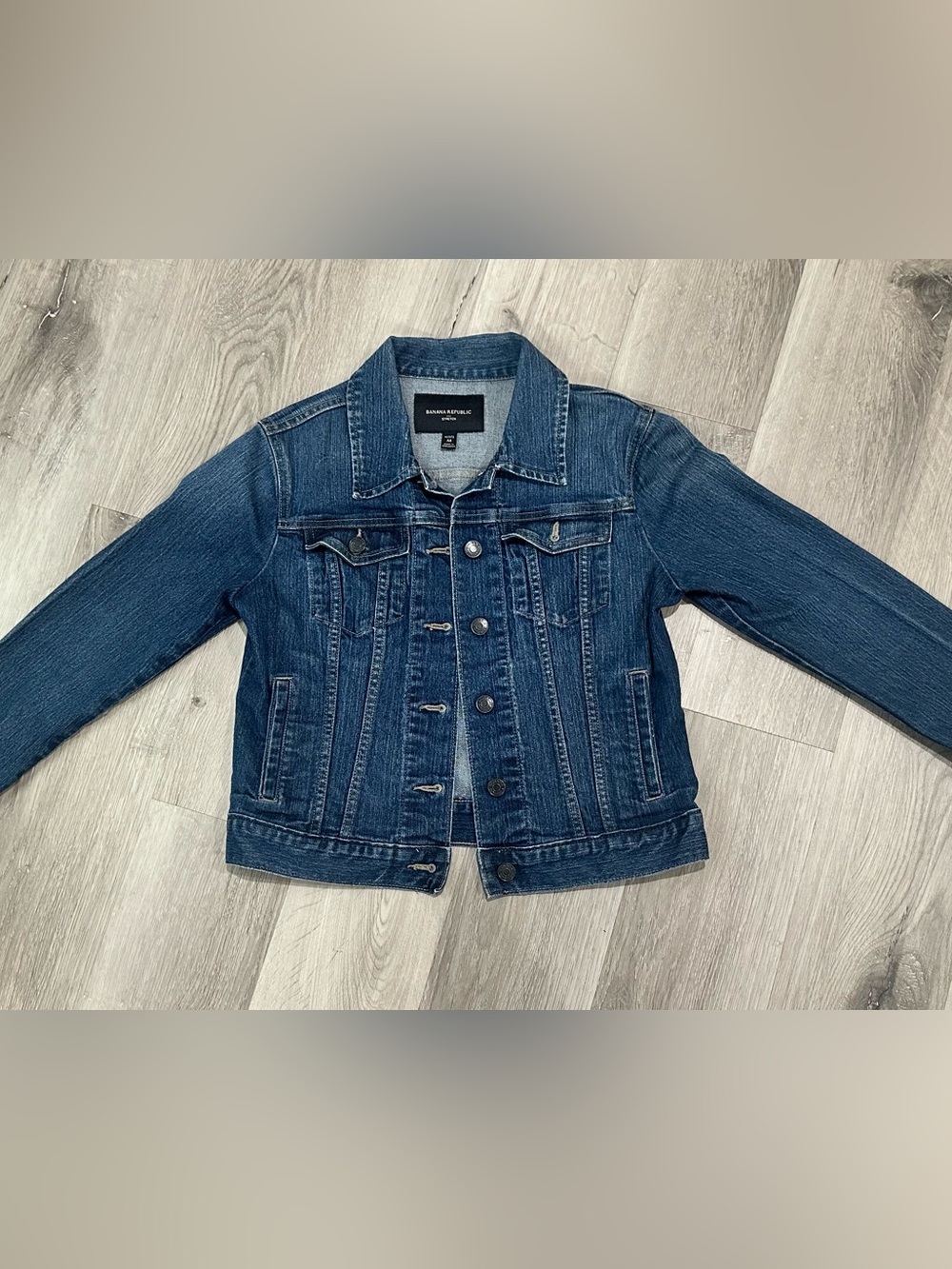 Banana Republic Classic Denim Trucker Jacket - Excellent Condition